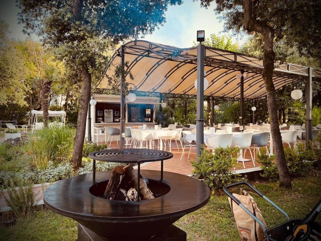 Hotel Raffaelli Villa Angela Forte dei Marmi Zewnętrze zdjęcie