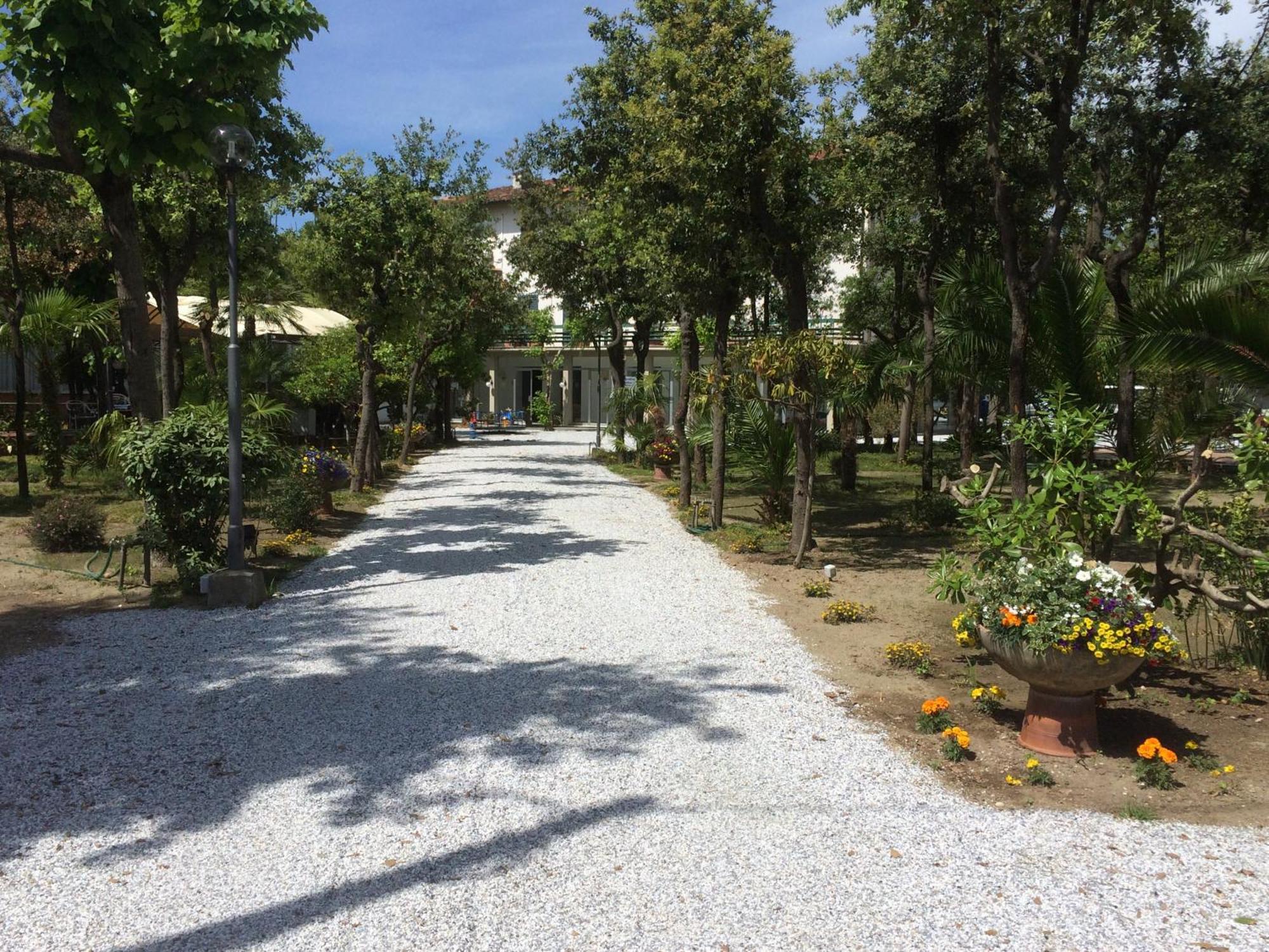 Hotel Raffaelli Villa Angela Forte dei Marmi Zewnętrze zdjęcie